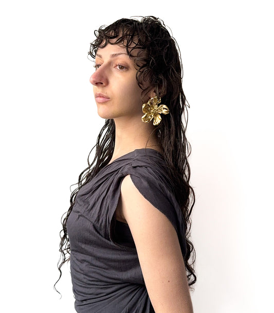 'Gold Flower Earrings'