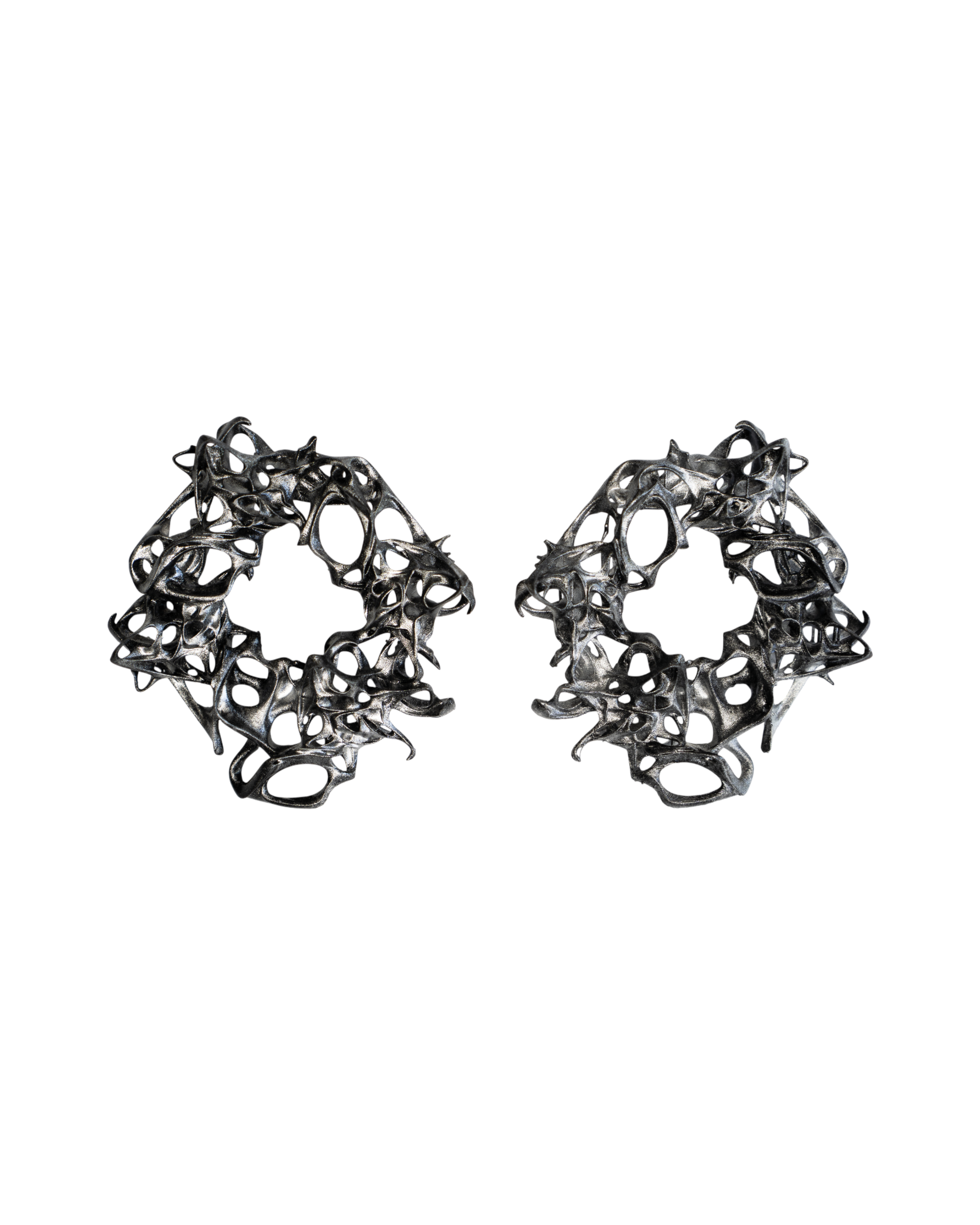 '𝒪𝓃𝓎𝓍𝒶' (Medium)