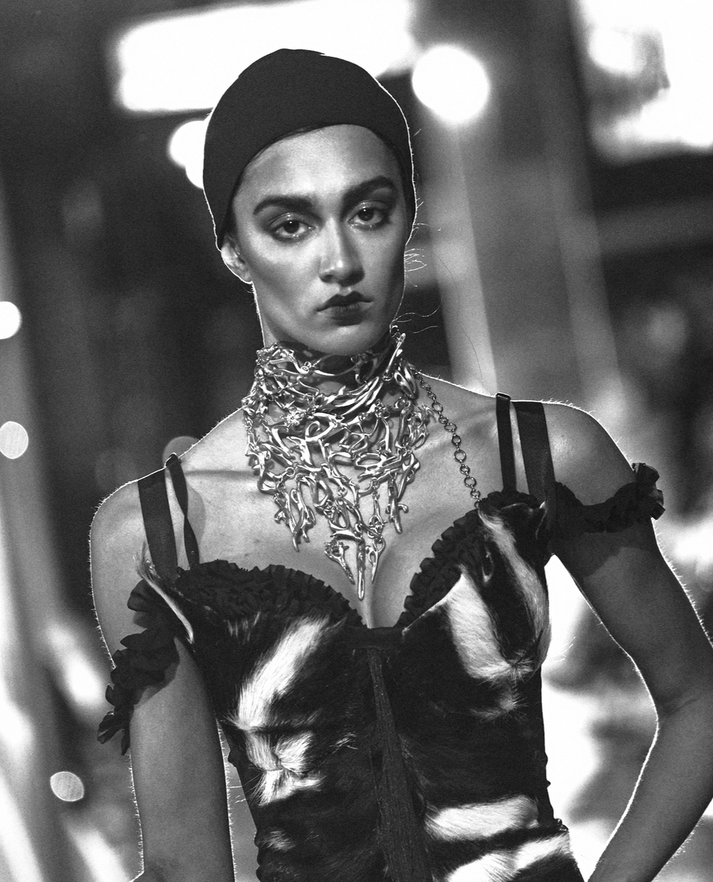 'Ασήμι' (Silver) Choker