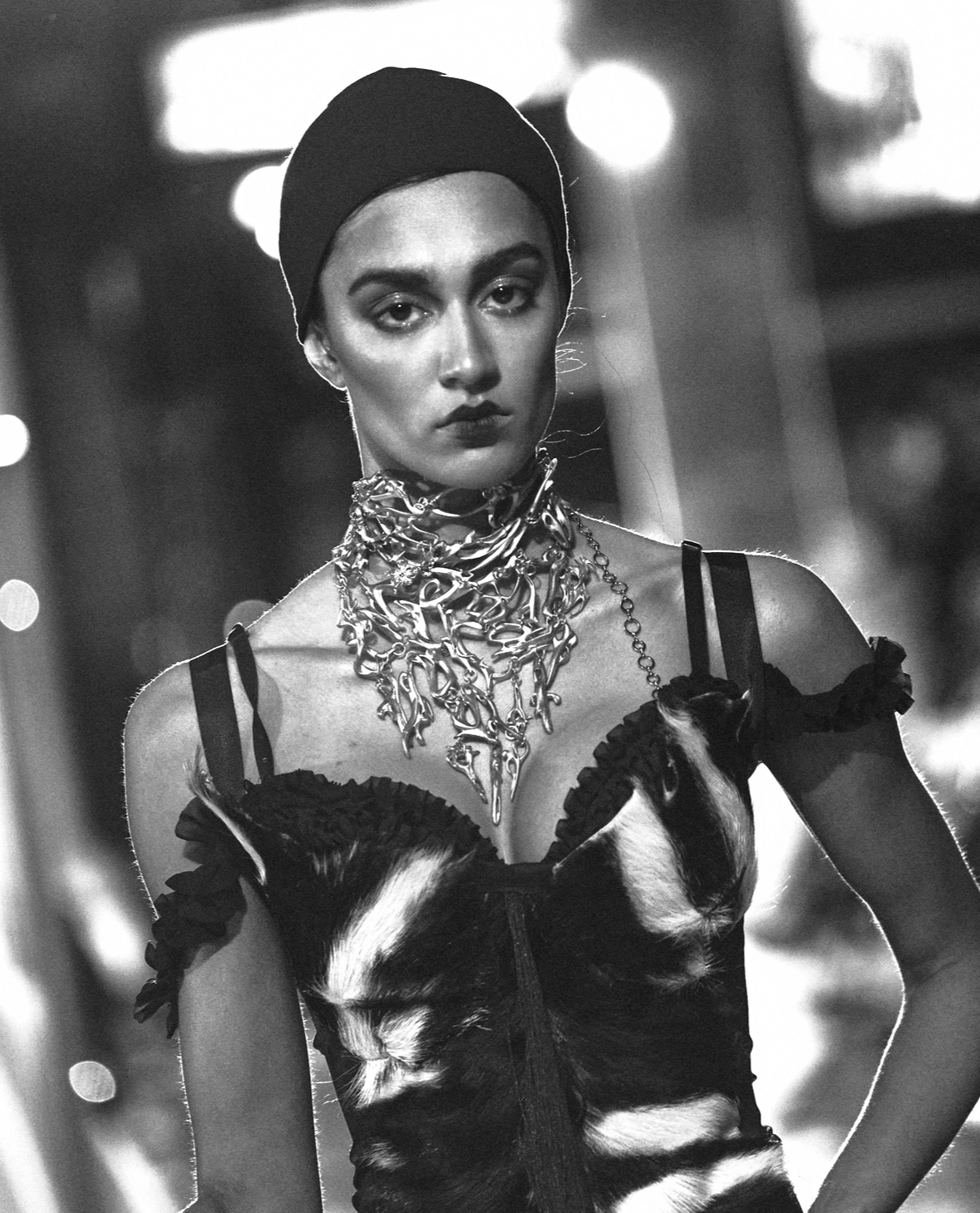 'Ασήμι' (Silver) Choker