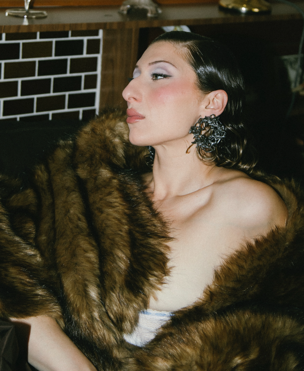 '𝒪𝓃𝓎𝓍𝒶' (Medium)