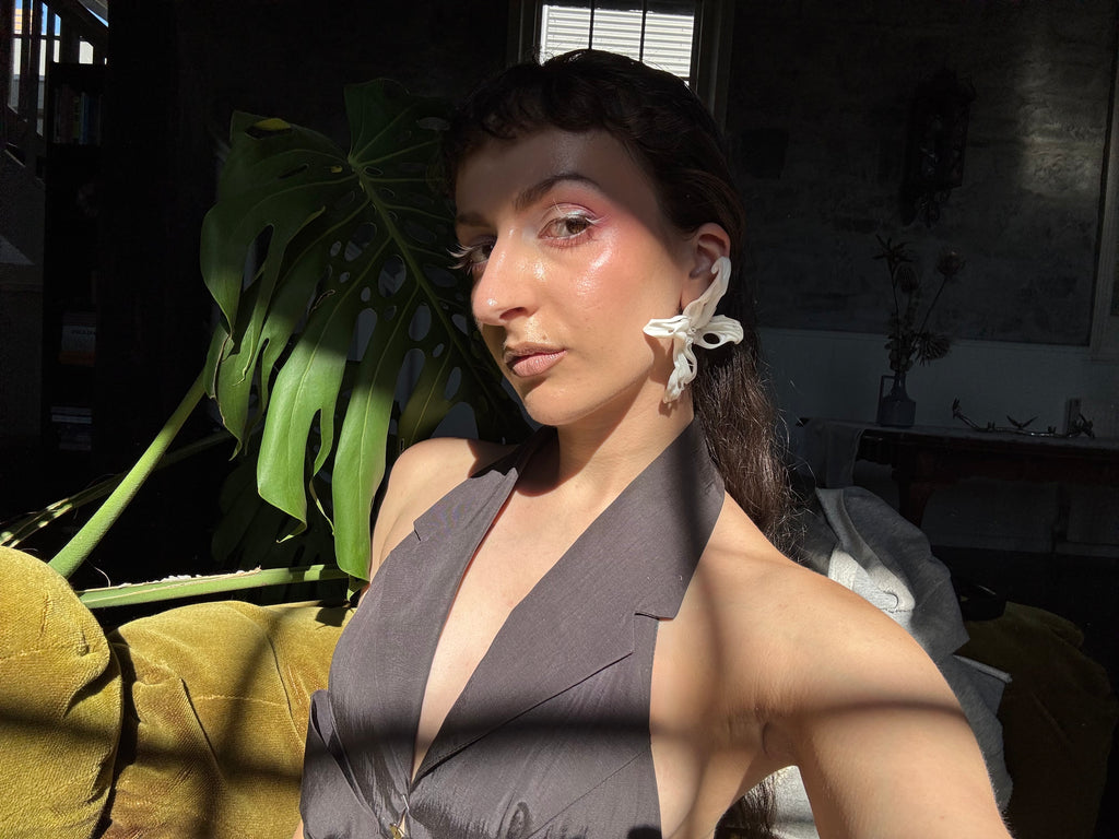 'χ' earrings