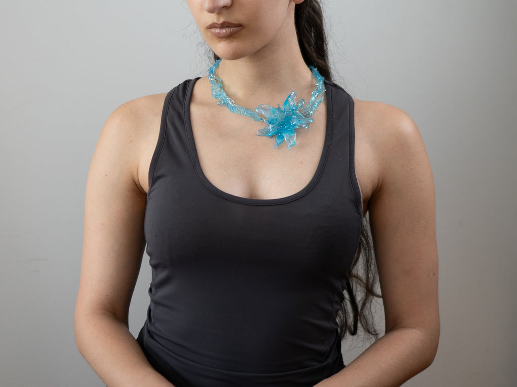 'floral κόσμος necklace' - blue