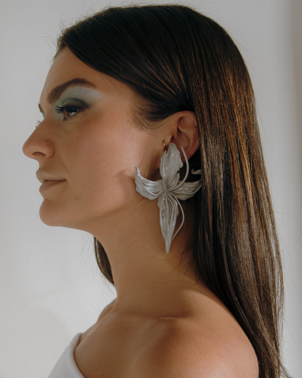 Σταύροσ Λουλούδι (cross flower) earring - γκρί (𝘨𝘳𝘦𝘺)