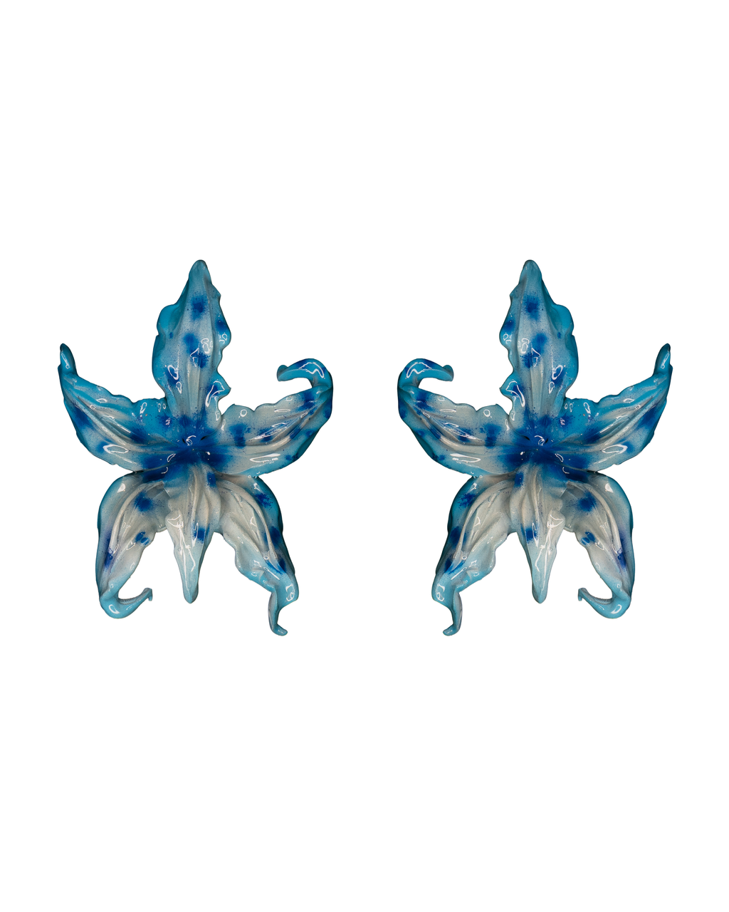 Άνθη (anthi) earring - celeste y blanco